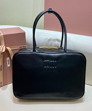 미우미우 보백 5BB117