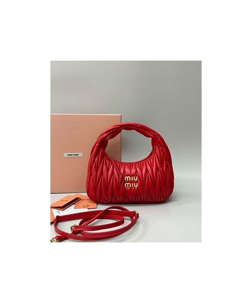 미우미우 스몰 완더 마테라쎄 나파 호보백 레드