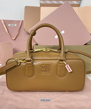 미우미우 미디엄 아르카디 백