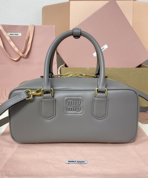 미우미우 미디엄 아르카디 백