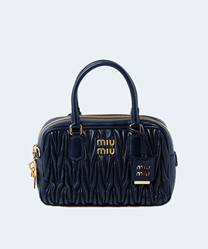 미우미우 미디엄 아르카디 마테라쎄 나파 가죽백 블루