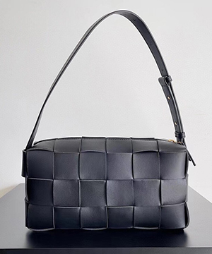 보테가베네타 브릭 카세트