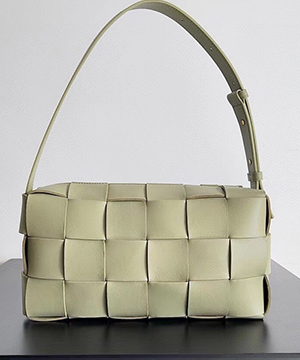 보테가베네타 브릭 카세트