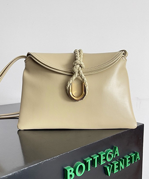 보테가베네타 리베르타 스몰