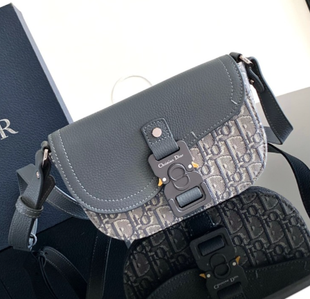 디올 새들 스트랩 파우치 메신저백 2ADCA435YKS_H12E