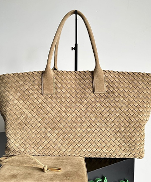 보테가베네타 인트레치아토 나파 까바 51