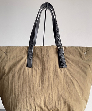 보테가베네타 크로스로드 버클 토트