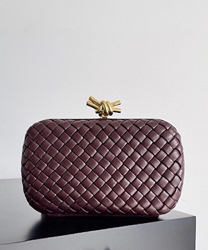 보테가베네타 놋 클러치