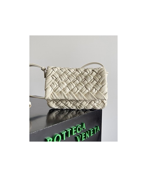 보테가베네타 포맷럼플 쁘띠 메신저 미니