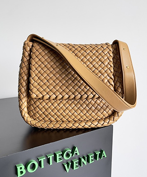 보테가베네타 코블 숄더백