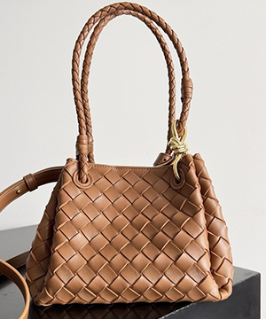 보테가베네타 안디아모 파라슈트 미니