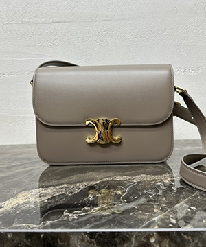 셀린느 클래식 카프스킨 트리옹프백