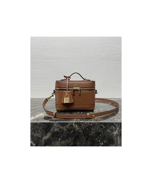 셀린느 베니티 내츄럴 카프스킨