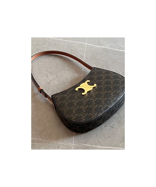 셀린느 트리옹프 호보 틸리 숄더