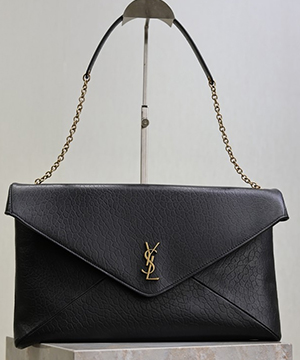 생로랑 카산드라 엔벨로프 램스킨 841702