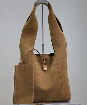 생로랑 탠저 패드락 팬던트 레더 숄더 773686