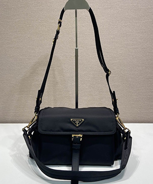 프라다 익스플로어 스몰 리나일론 숄더 1BD394