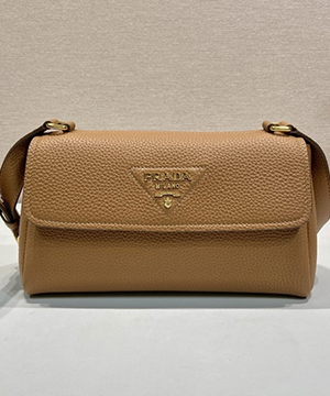 프라다 25FW 스몰 레더 숄더백 1BN022