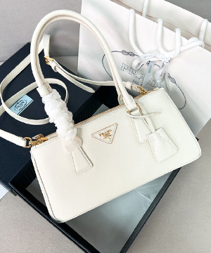 프라다 갤러리아 미디움 1BA457