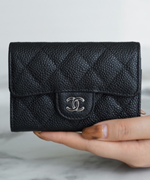 샤넬 클래식 똑딱이 카드슬립 카드지갑 캐비어 은장 AP0214