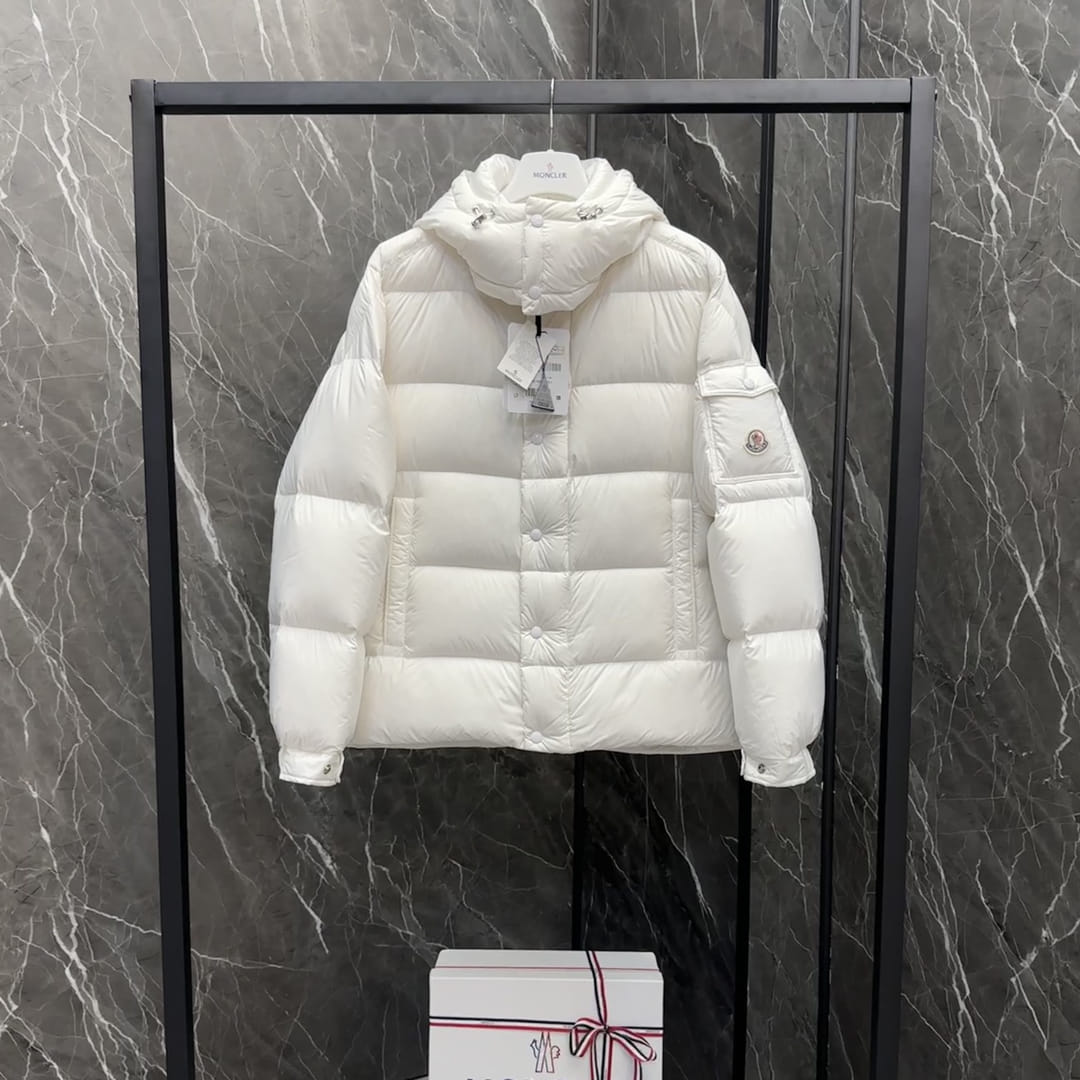 몽클레어 베제르 숏 패딩