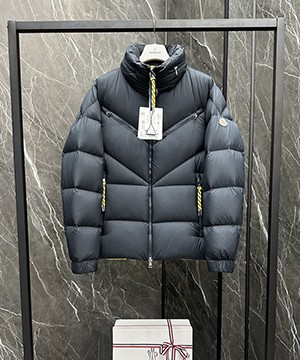 몽클레어 카트마이 Katmai 남성 숏 패딩