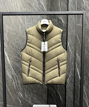 몽클레어 남성 경량 패딩 조끼 베스트