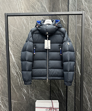 몽클레어 포이리에 Poirier 남성 다운 숏 패딩