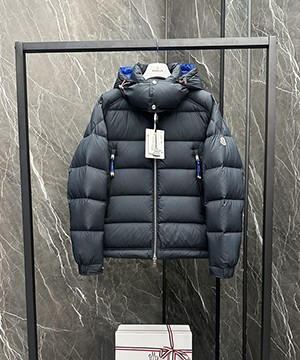 몽클레어 포이리에 Poirier 남성 다운 숏 패딩