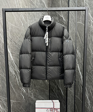 몽클레어 베스브레 BESBRE 남성 숏 패딩