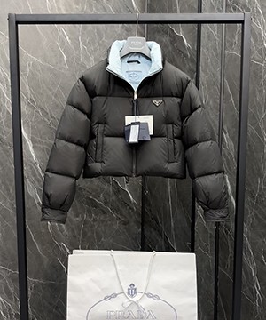 프라다 리나일론 크롭 여성 크롭 패딩