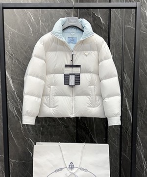 프라다 리나일론 여성 숏 다운 패딩