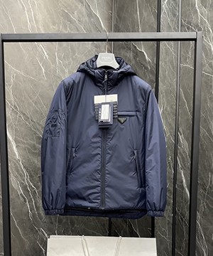 프라다 리나일론 다운 자켓 패딩