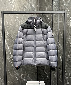 몽클레어 그레노블 카무락 Camurac 남성 패딩