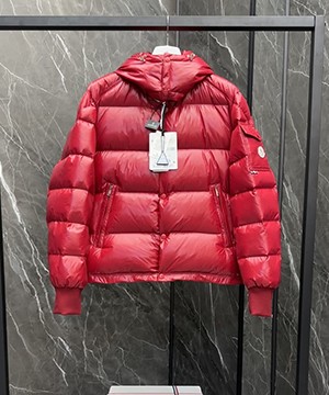 몽클레어 말자셋 Maljasset 남성 숏 다운 패딩