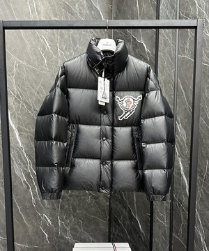 몽클레어 레스테 Leste 남성 다운 패딩