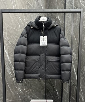 몽클레어 무살라 Mussala 남성 패딩