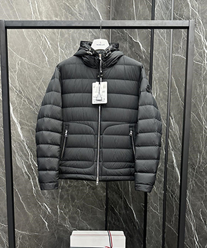 몽클레어 라우로스 Lauros 남성 경량 패딩