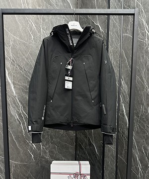 몽클레어 라페즈 LAPAZ 스키 자켓 패딩