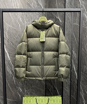 구찌 로고 다운 패딩