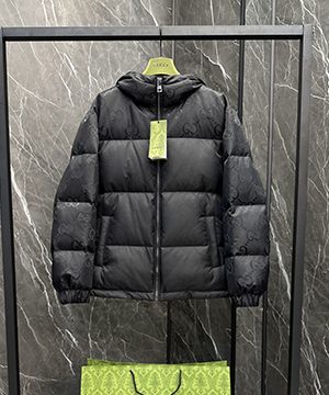 구찌 로고 다운 패딩