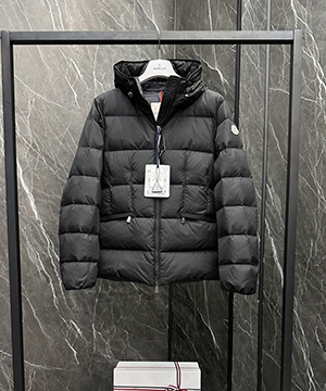 몽클레어 아보체 AVOCE 여성 숏 패딩