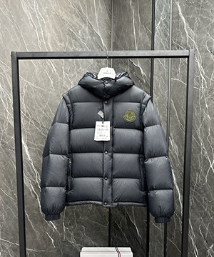 몽클레어 사이클론 Cyclone 남성 숏 패딩