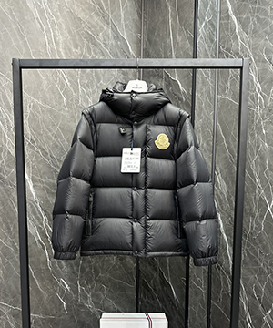 몽클레어 사이클론 Cyclone 남성 숏 패딩