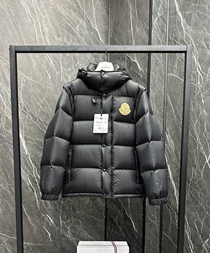 몽클레어 사이클론 Cyclone 남성 숏 패딩