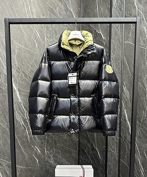 몽클레어 데복스 Dervox 숏 다운 패딩