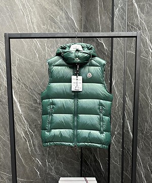 몽클레어 보르메스 Bormes 패딩 조끼 베스트