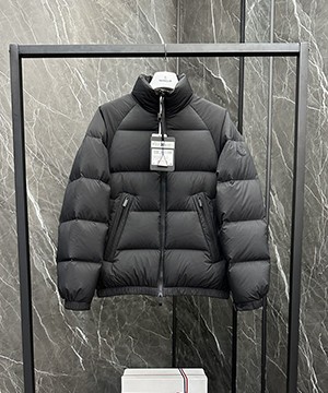 몽클레어 주글러 Jouglar 남성 숏 패딩