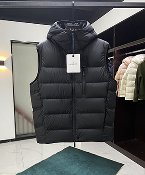 몽클레어 타메가 Tamega 다운 베스트 패딩 조끼