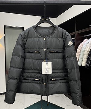 몽클레어 에키온 Echione 경량 패딩